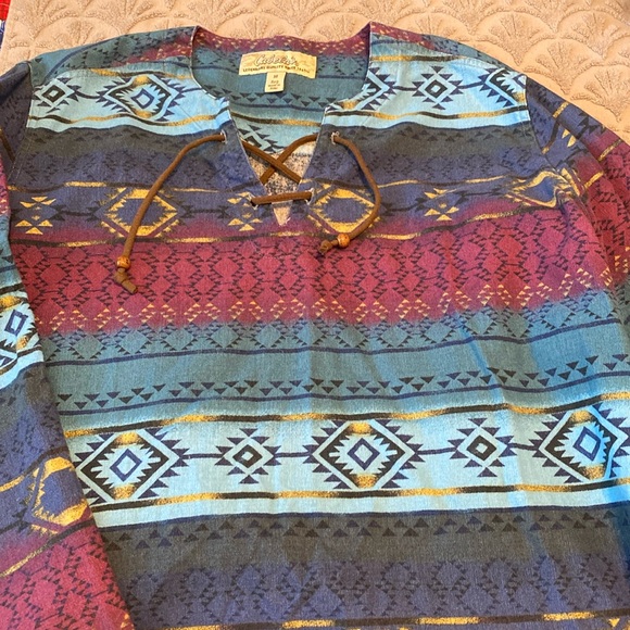 Womens cabelas top with leather ties - Picture 1 of 3